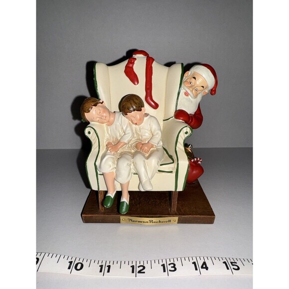 Norman Rockwell Collection - Santa Looking at Sleeping Children - Picture 1 of 6